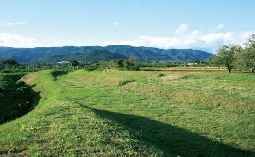 防塁下二重掘地区の画像